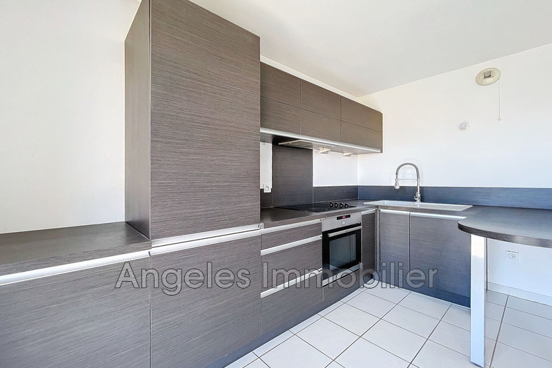 Location appartement Antibes  