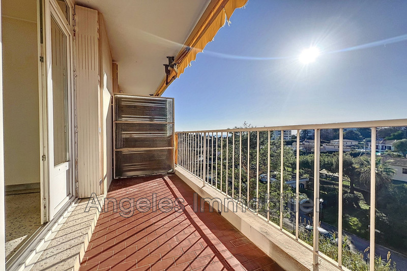 appartement  2 pièces  Antibes Fontmerle  45 m² -   