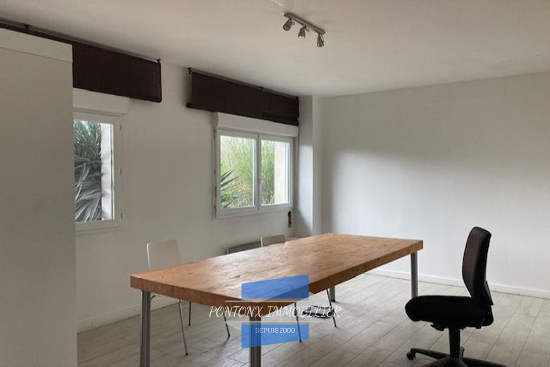 Professionnel local commercial Louer  