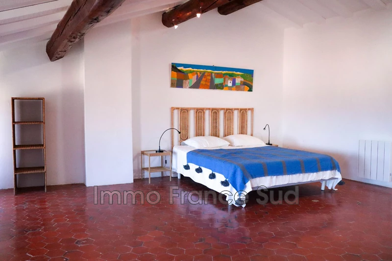 Location saisonnière maison de village La Garde-Freinet  