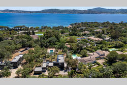 Location saisonnière villa contemporaine Grimaud  