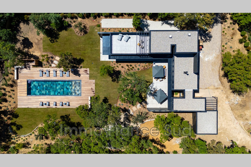 Location saisonnière villa contemporaine Grimaud  
