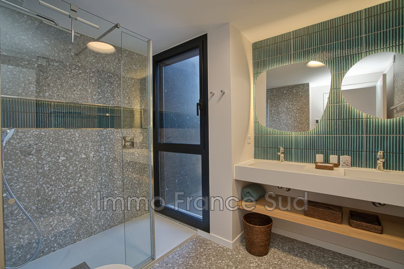 Location saisonnière villa contemporaine Grimaud  