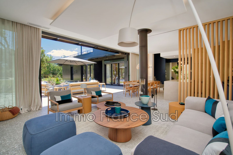 Location saisonnière villa contemporaine Grimaud  