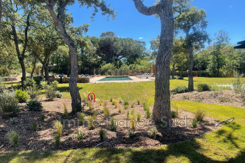 Location saisonnière villa contemporaine Grimaud  