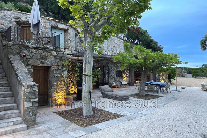Photo n°11 -  maison La Garde-Freinet 83680 - 6 000 €