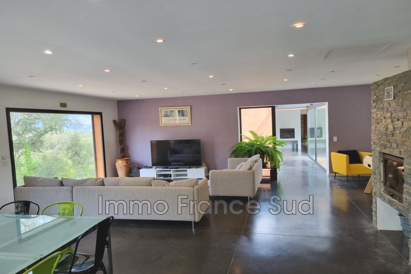 Photo n°9 -  Maison villa Le Plan-de-la-Tour 83120 - 1 472 €
