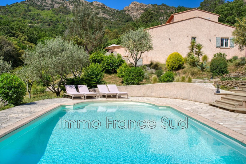 Photo n°3 -  Maison villa La Garde-Freinet 83680 - 7 000 €