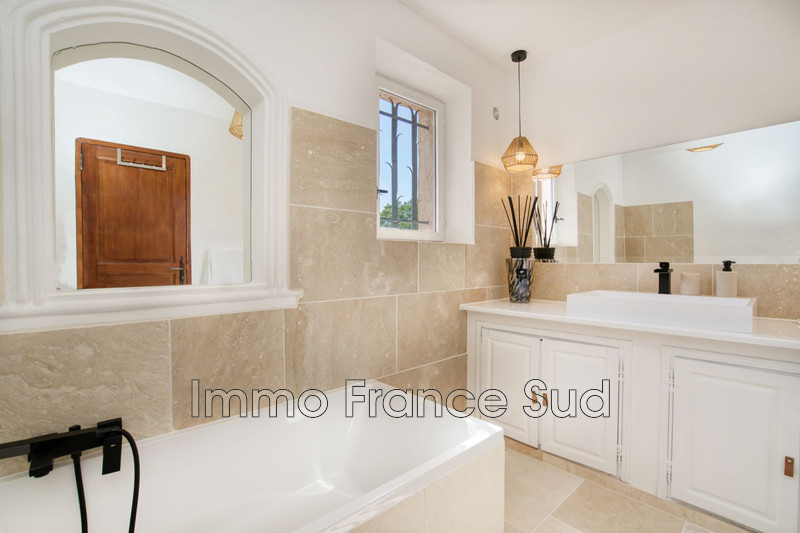 Photo n°17 -  Maison villa La Garde-Freinet 83680 - 6 235 €