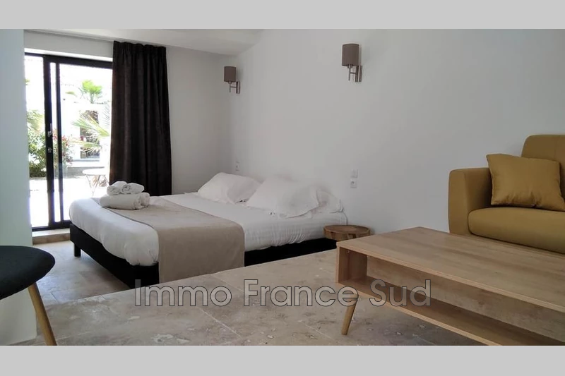 Professionnel Murs hôtel Le Muy  