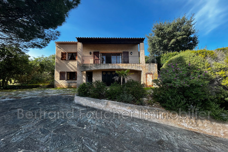 Photo n°2 - Vente maison Cavalaire-sur-Mer 83240 - 890 000 €
