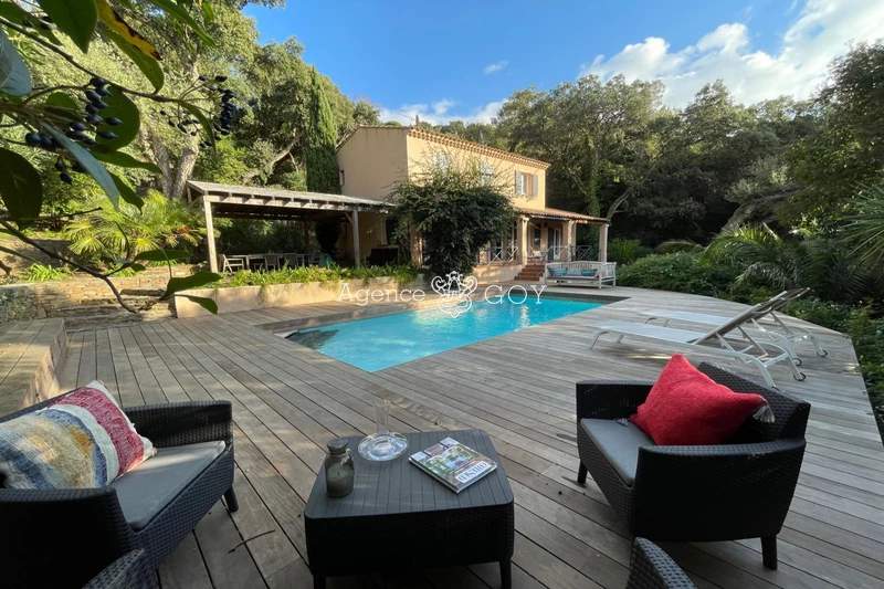 Location saisonnière house Rayol-Canadel-sur-Mer  