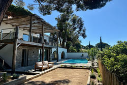 Location saisonnière villa contemporaine Rayol-Canadel-sur-Mer  