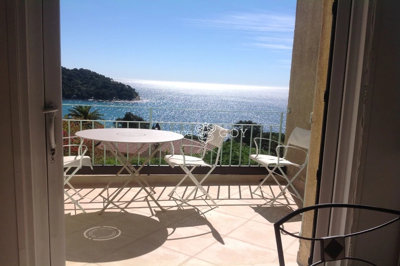 Location saisonnière appartement Rayol-Canadel-sur-Mer  