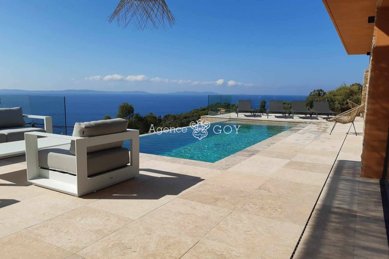 Location saisonnière villa contemporaine Rayol-Canadel-sur-Mer  