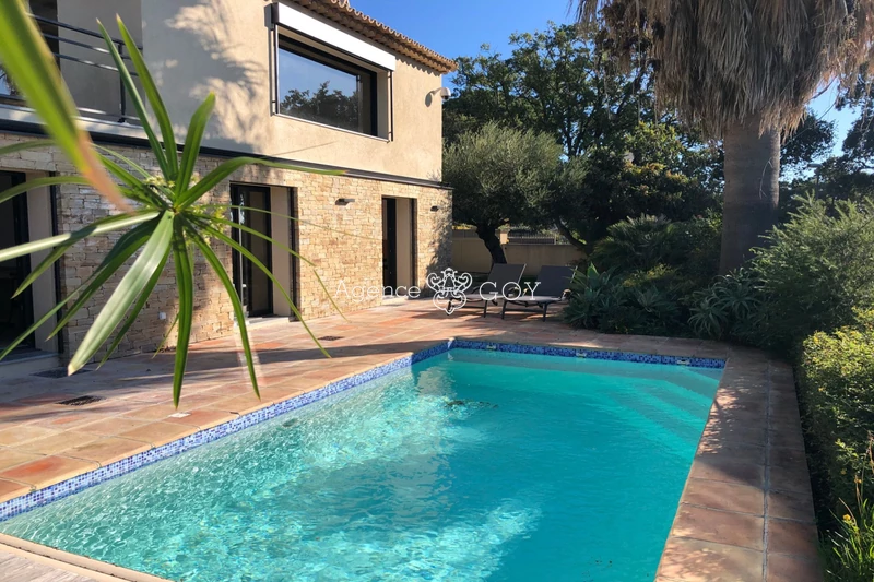 Location saisonnière house Rayol-Canadel-sur-Mer  