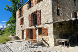 Photos Maison en pierre à vendre Callian 83440