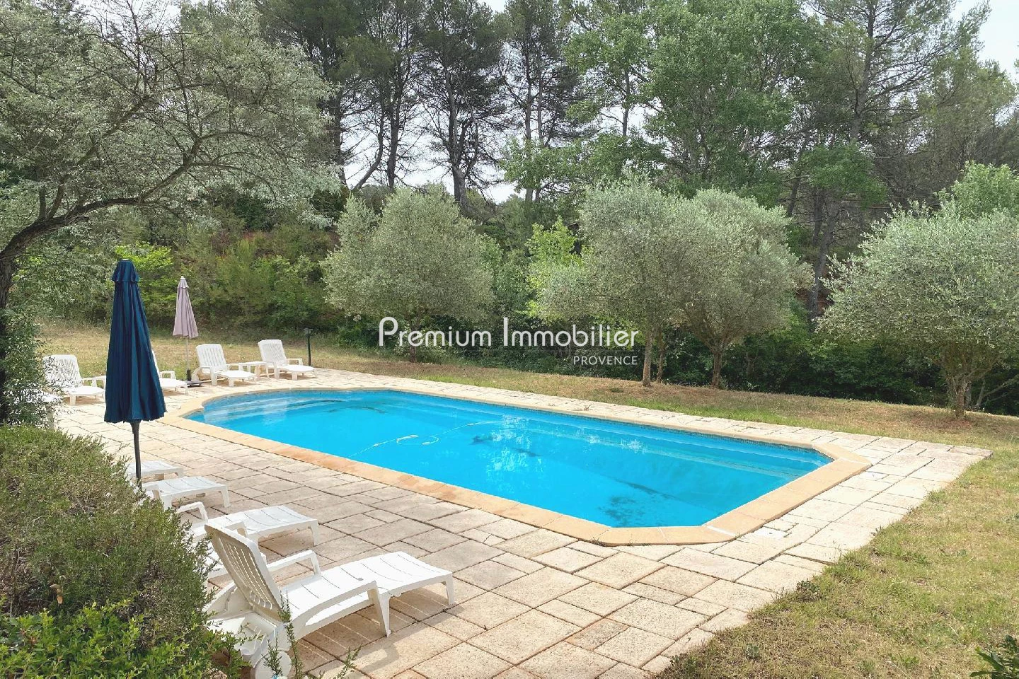 Location saisonnière villa Beaurecueil 