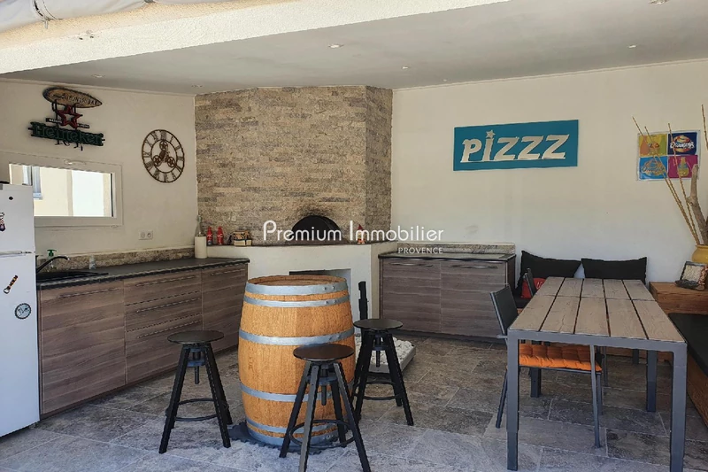 Location saisonnière villa Saint-Cannat  