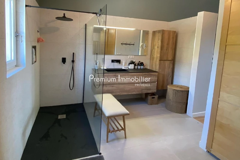 Location saisonnière villa Le Puy-Sainte-Réparade  