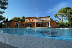 Location saisonnière villa Ventabren 