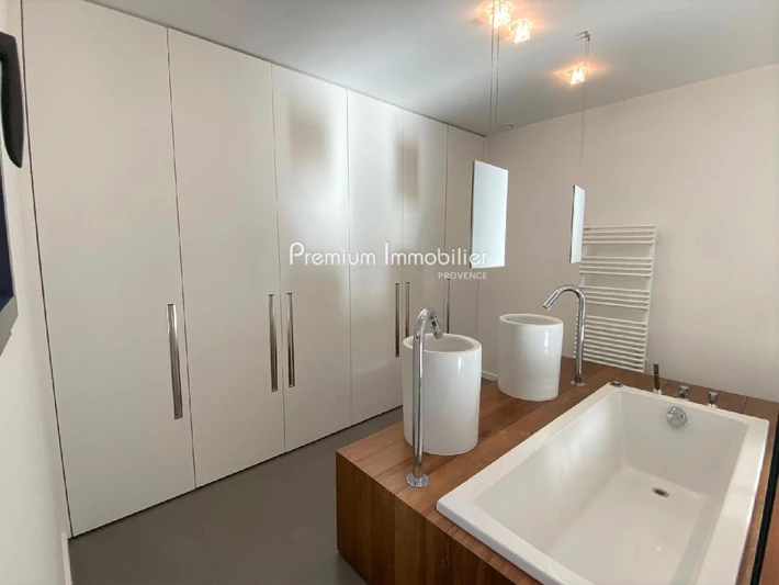 Location villa Aix-en-Provence  