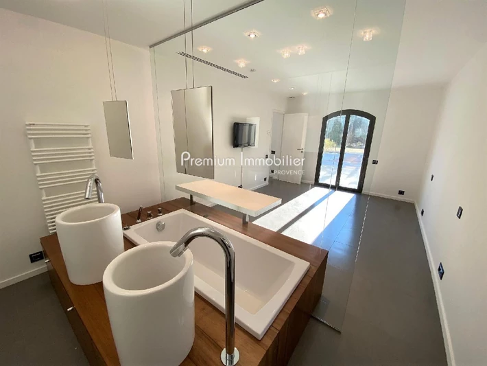 Location villa Aix-en-Provence  