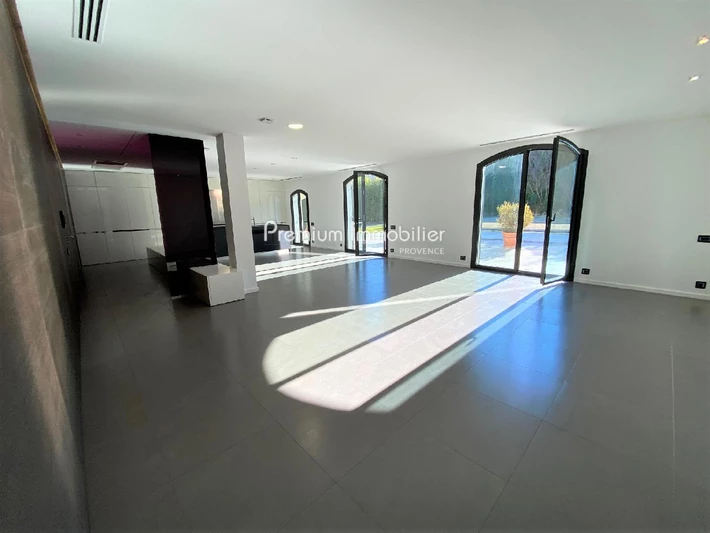 Location villa Aix-en-Provence  