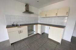 Location appartement Le Puy-Sainte-Réparade  