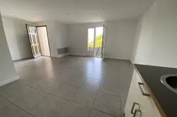 Location appartement Le Puy-Sainte-Réparade 