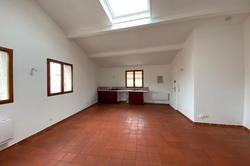 Location appartement Le Puy-Sainte-Réparade  