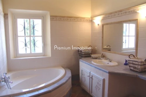 Location saisonnière maison La Motte-d'Aigues 