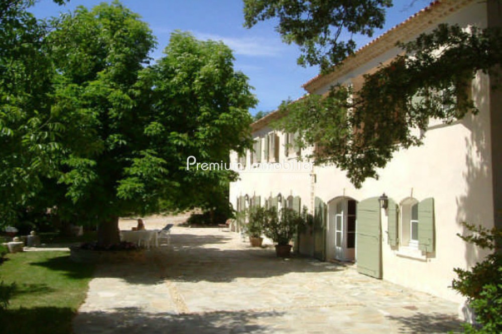 Location saisonnière maison La Motte-d'Aigues 