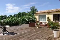 Location saisonnière villa Cucuron 