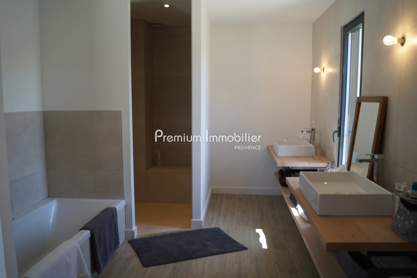 Location saisonnière villa Eguilles 