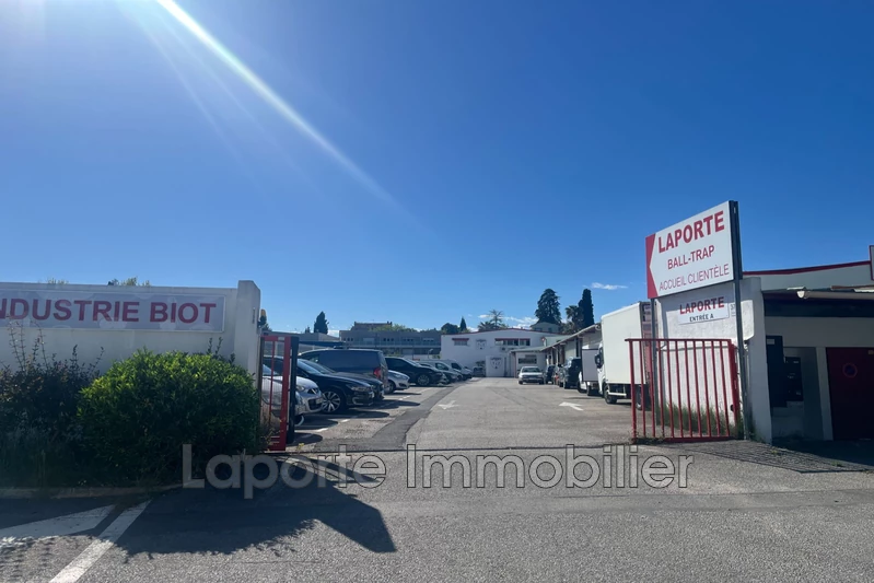 Professionnel local commercial Biot  