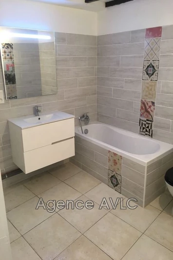 Location appartement Arles  