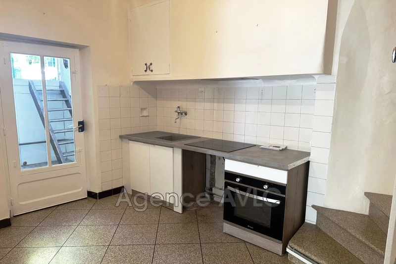 Location maison Arles  