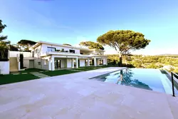Photos  Maison Villa contemporaine à vendre Sainte-Maxime 83120