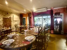 Professionnel  Aigues-Mortes  