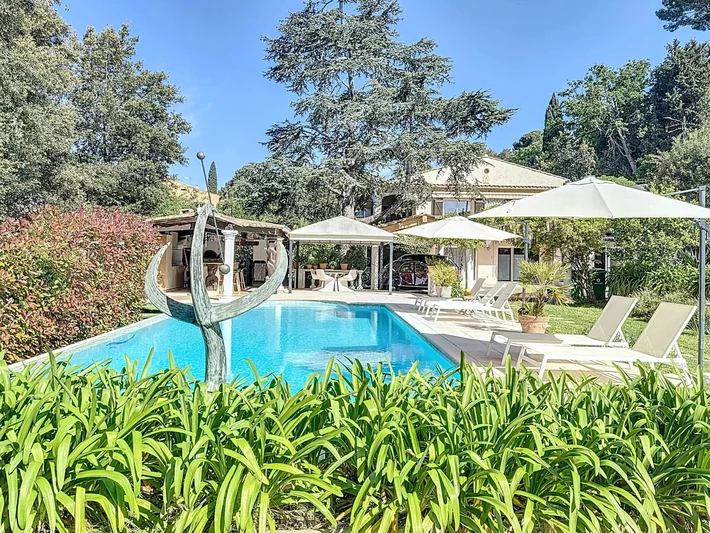 Maison Antibes   achat maison  5 chambres   266&nbsp;m&sup2;