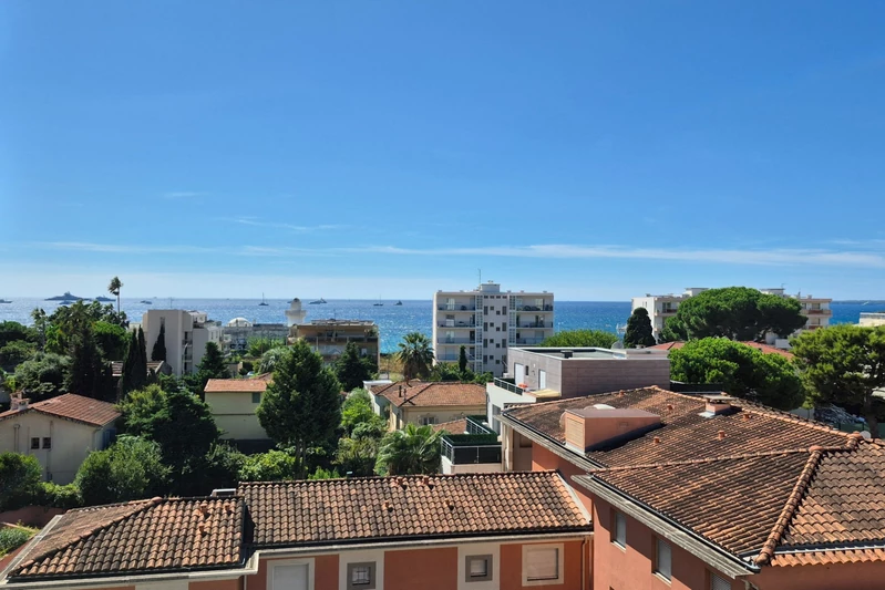 Appartement Juan-les-Pins Juan centre,   achat appartement  2 pièces   43&nbsp;m&sup2;