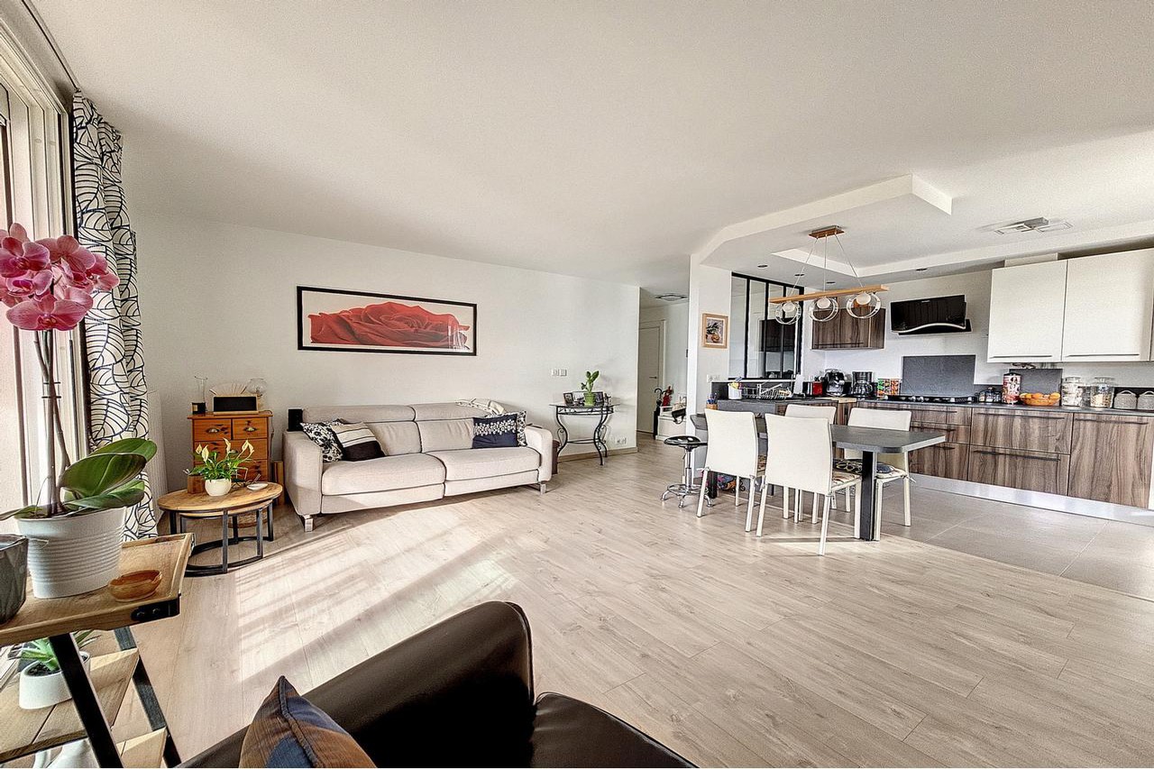 Vente Appartement 86m² 4 Pièces à Nice (06300) - Agence Riviera Bay