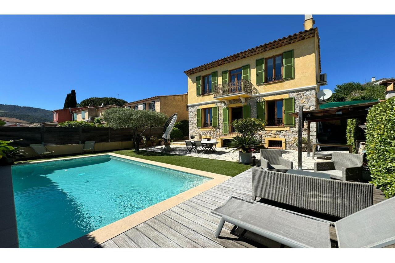 Vente Maison 212m² à La Roquette-sur-Siagne (06550) - Cannes Soleil