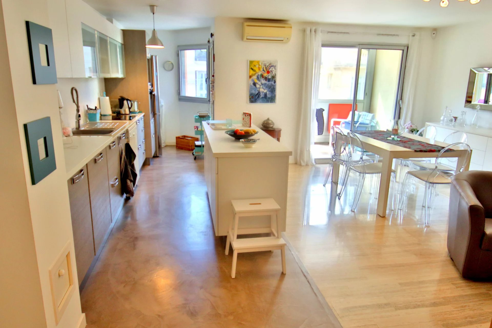 Photo Apartment Nice Le port,   to buy apartment  3 rooms   71&nbsp;m&sup2;