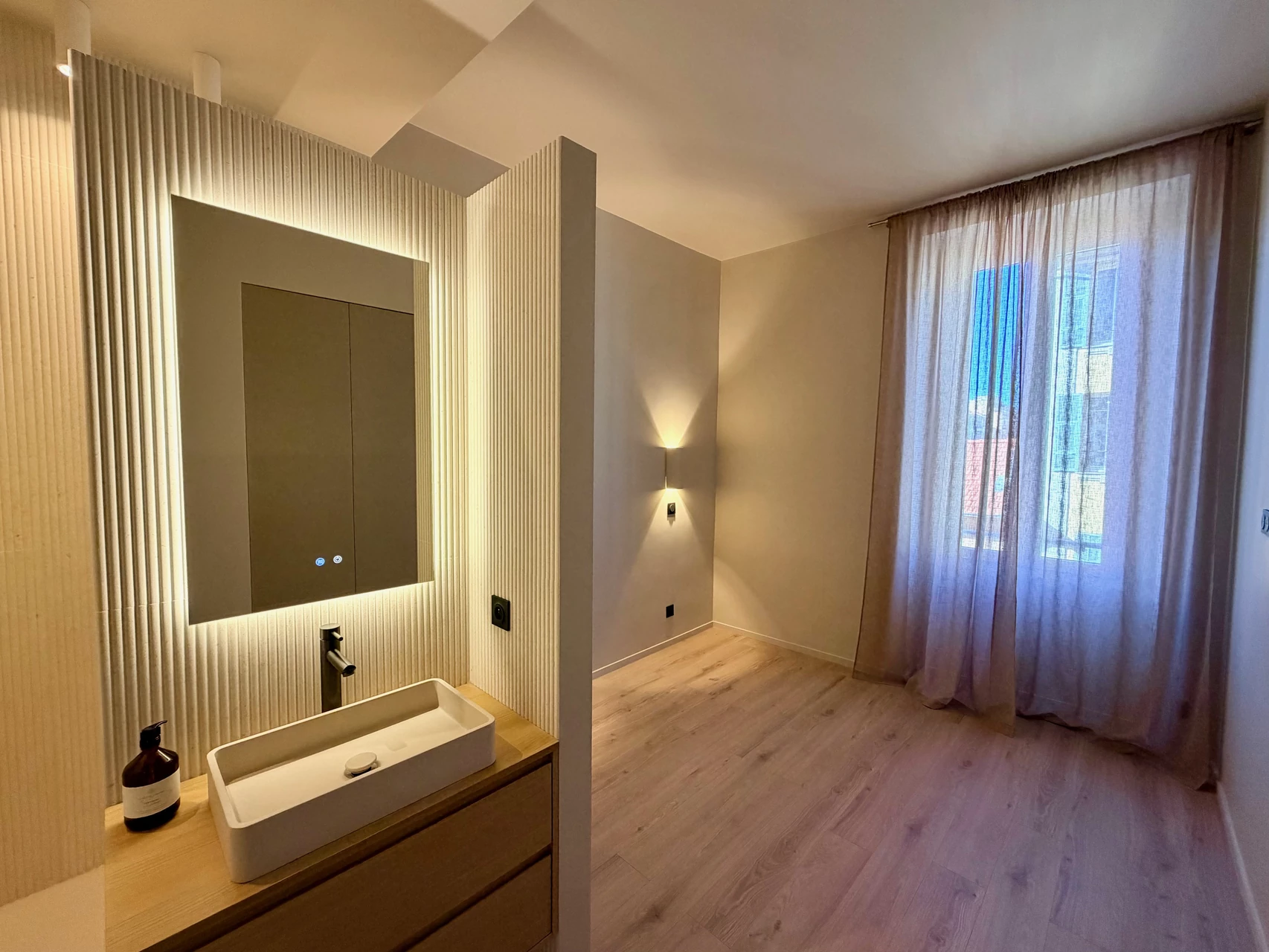 Photo Apartment Nice Riquier,   to buy apartment  3 rooms   58&nbsp;m&sup2;