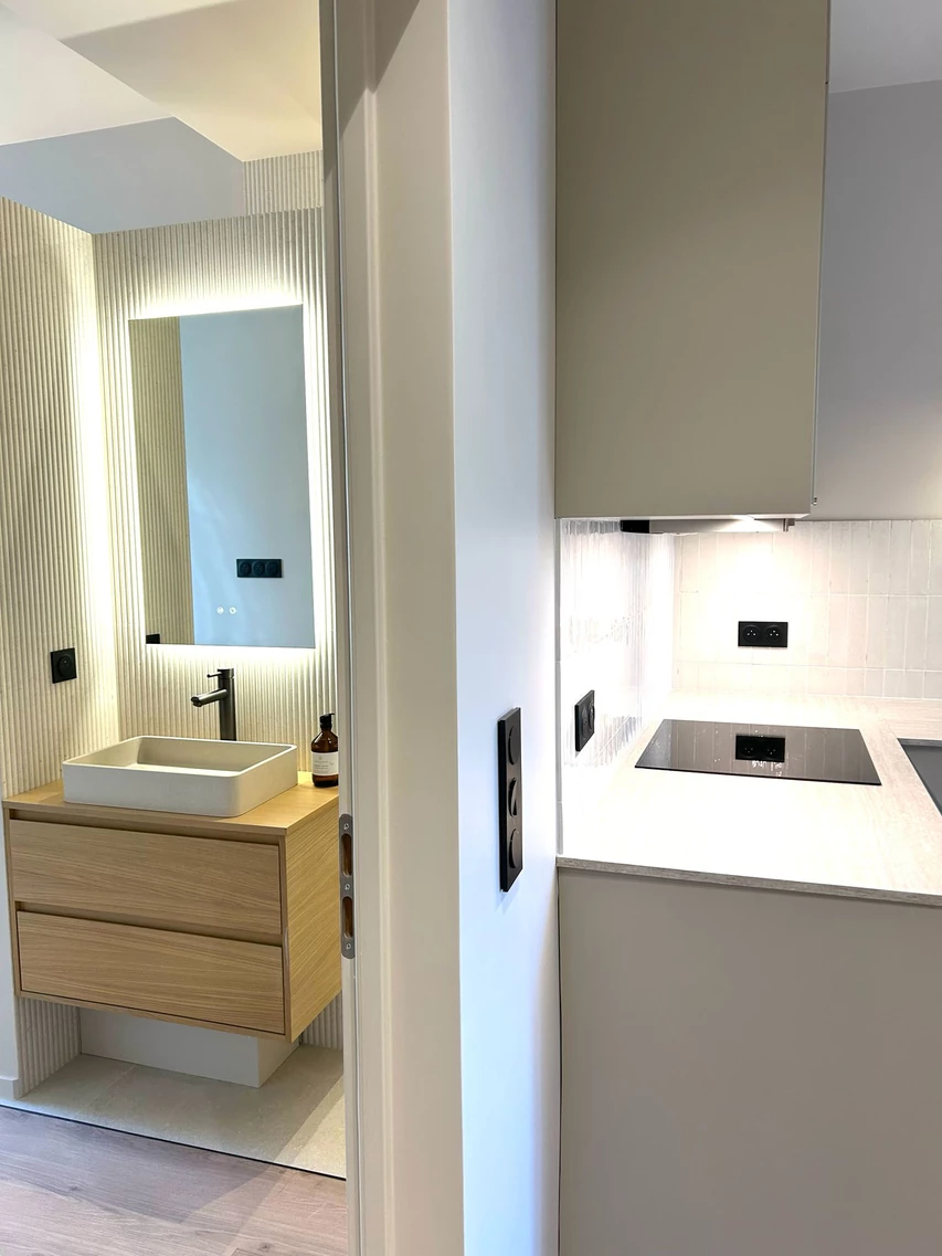 Photo Apartment Nice Riquier,   to buy apartment  3 rooms   58&nbsp;m&sup2;