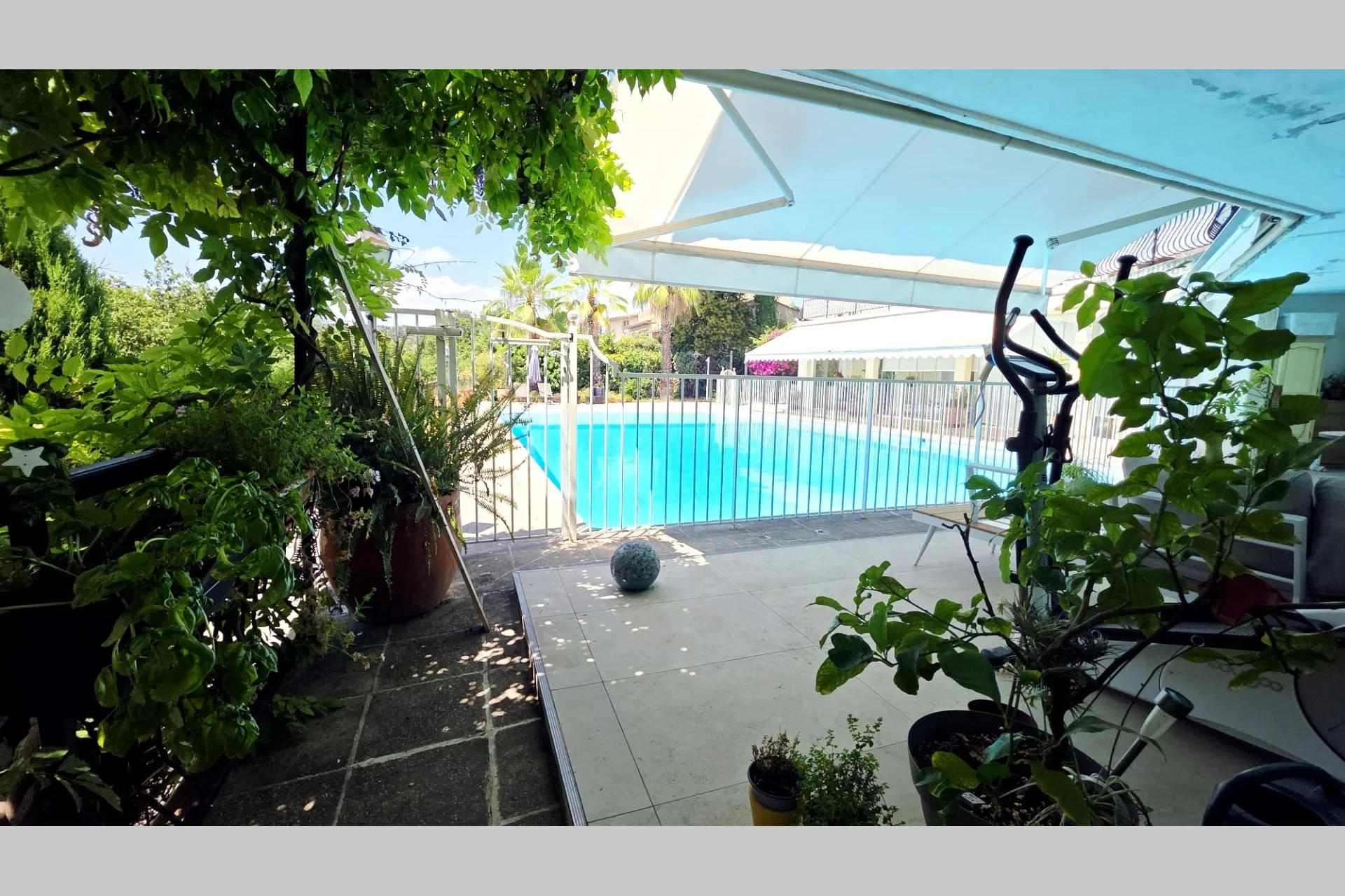Appartement 117 m² · à Villeneuve-Loubet · 117 m² · 589 000 €