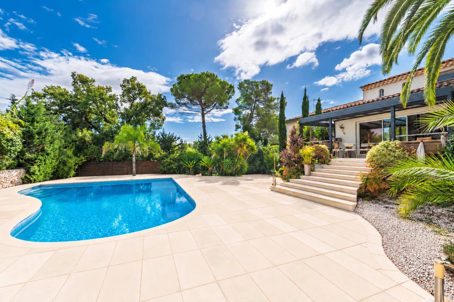 Maison 234 m² · à Mougins · 234 m² · 1 890 000 €