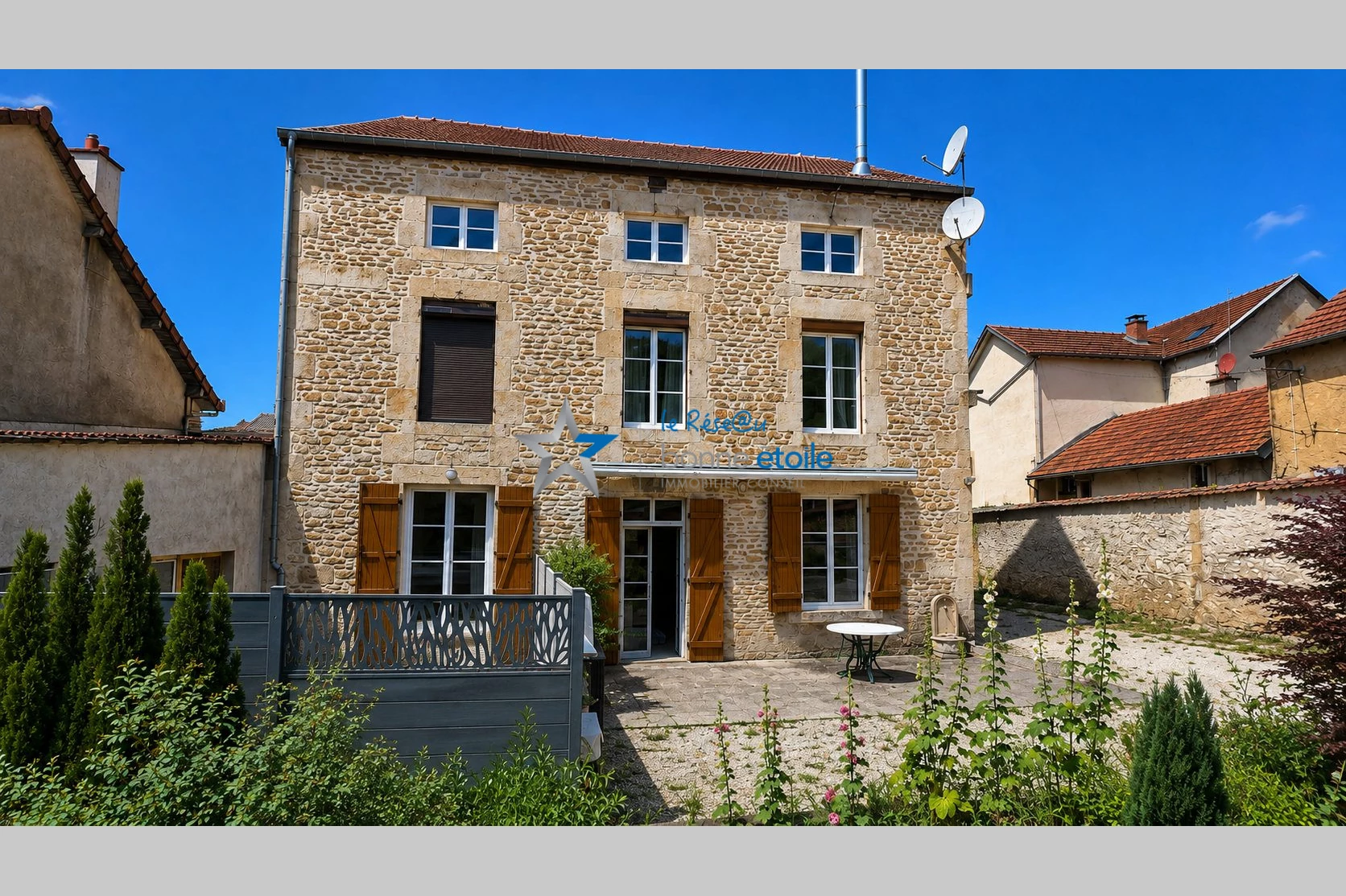 Maison 6 pièces 219 m² · à Nogent · 219 m² · 180 000 €